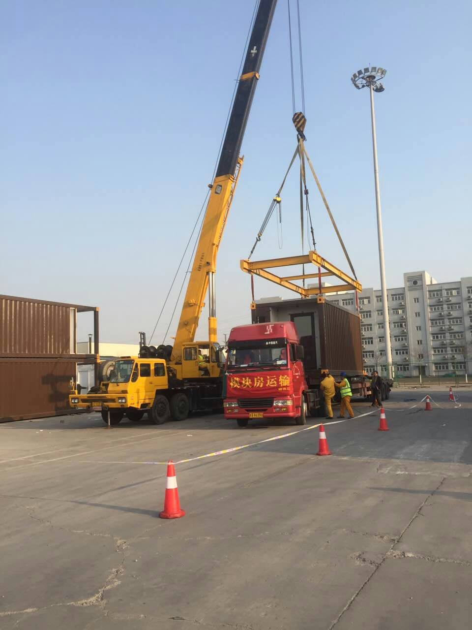 煙臺精密設(shè)備搬遷公司,煙臺工廠搬遷公司，煙臺加工中心搬運(yùn),煙臺精密設(shè)備搬